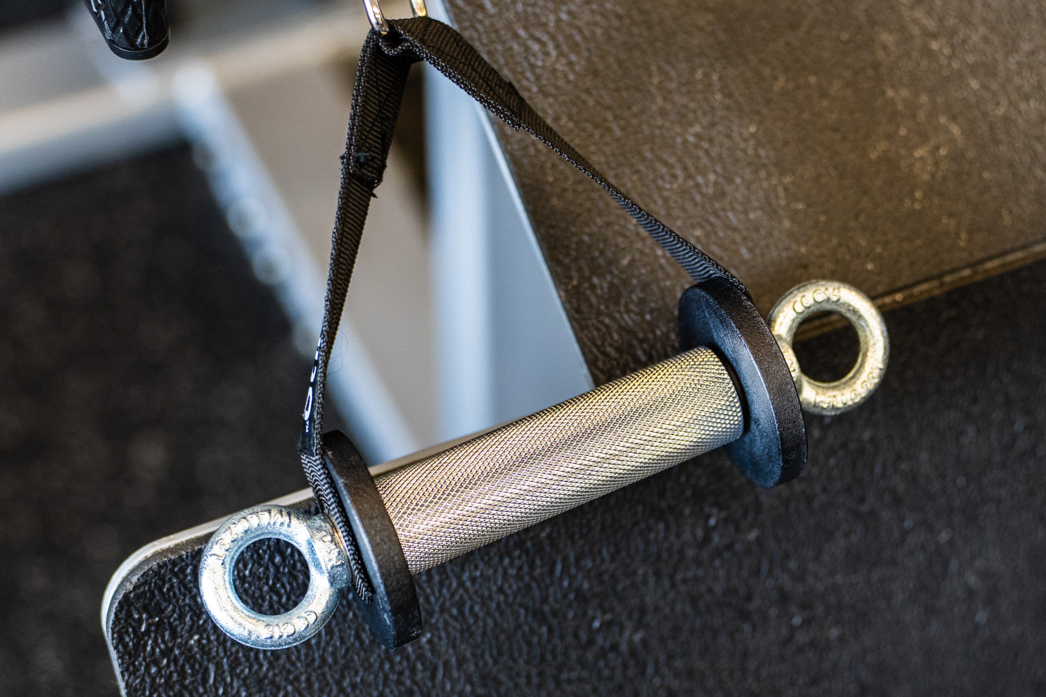 DUAL-GRIP STAINLESS CABLE HANDLE